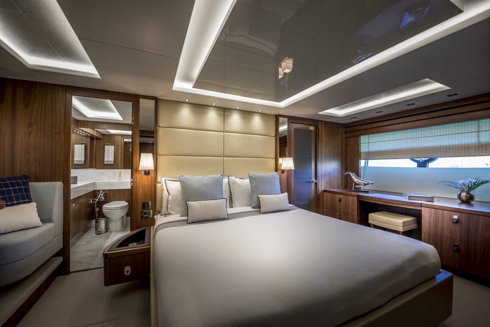 Sunseeker 86 Yacht "JUPJU" photo 6 thumbnail